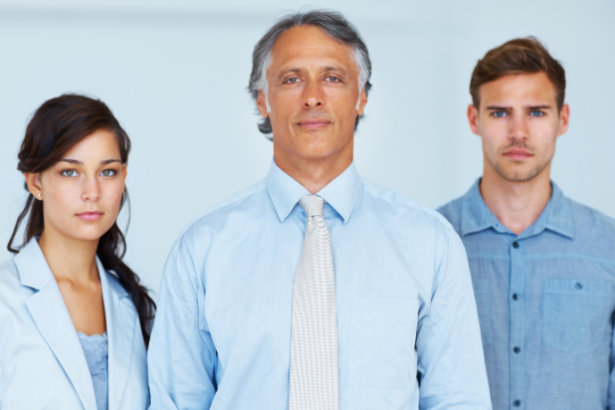 Carlos Eduardo Rosalba Padilha revela estratégias para startups alcançarem estabilidade e crescimento financeiro sustentável.