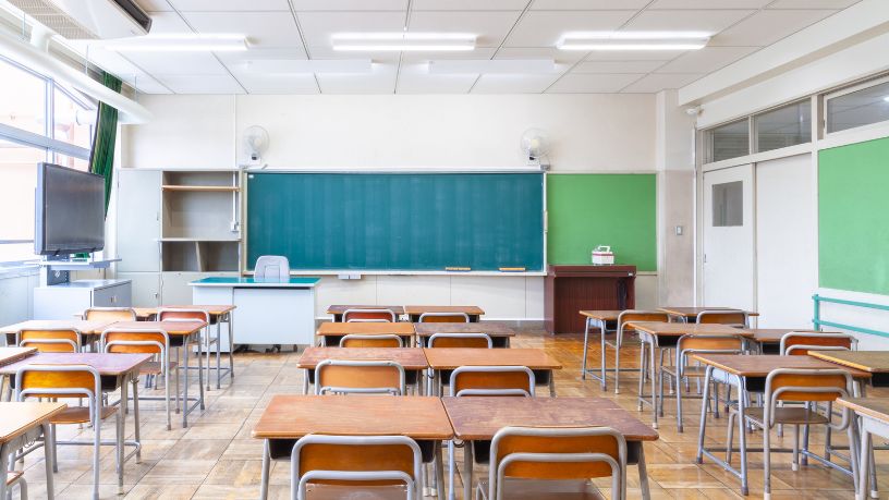 Teciomar Ábila apresenta ferramentas que transformam escolas, oferecendo soluções práticas para melhorar o ensino.