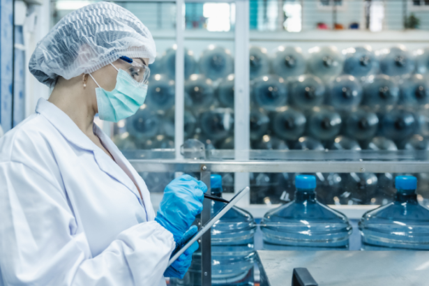 Como a engenharia da qualidade, na visão de Elias Assum Sabbag Junior, sustenta eficiência, rastreabilidade e competitividade em cadeias complexas da indústria do plástico.